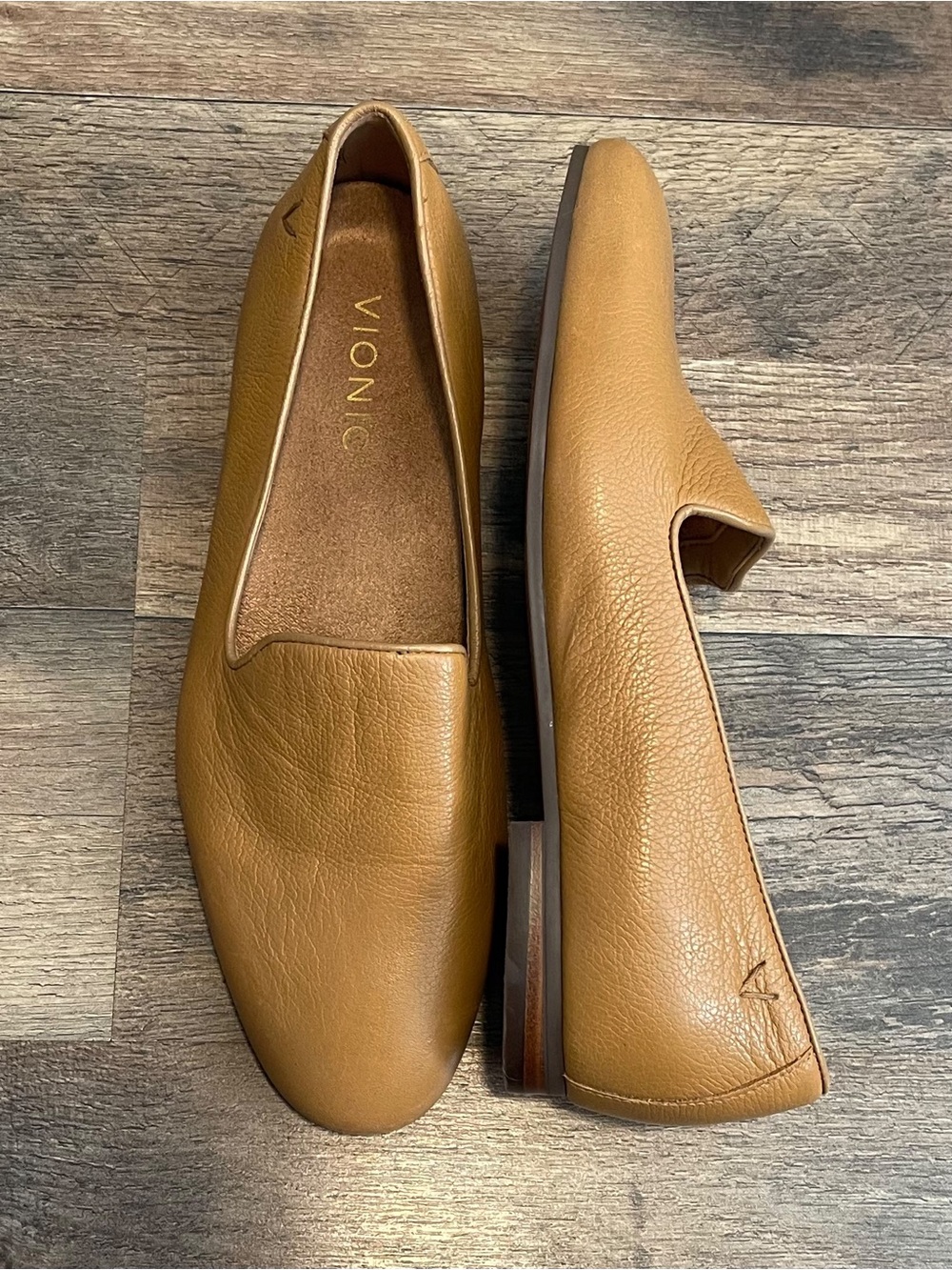 Vionic Willa II Loafer - Camel